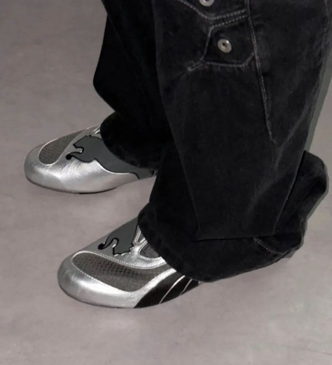 招牌色这4双sneakers值得一冲！AG旗舰厅中国区当「液态银」成春夏潮人(图23)